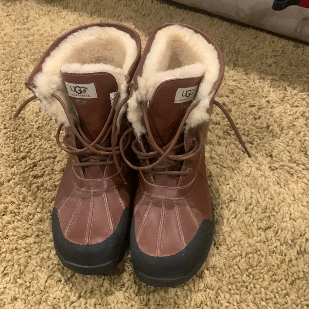 UGG AUSTRALIA MENS SNOW BOOTS